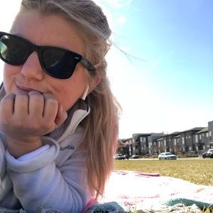 Meet your Posher, Alison